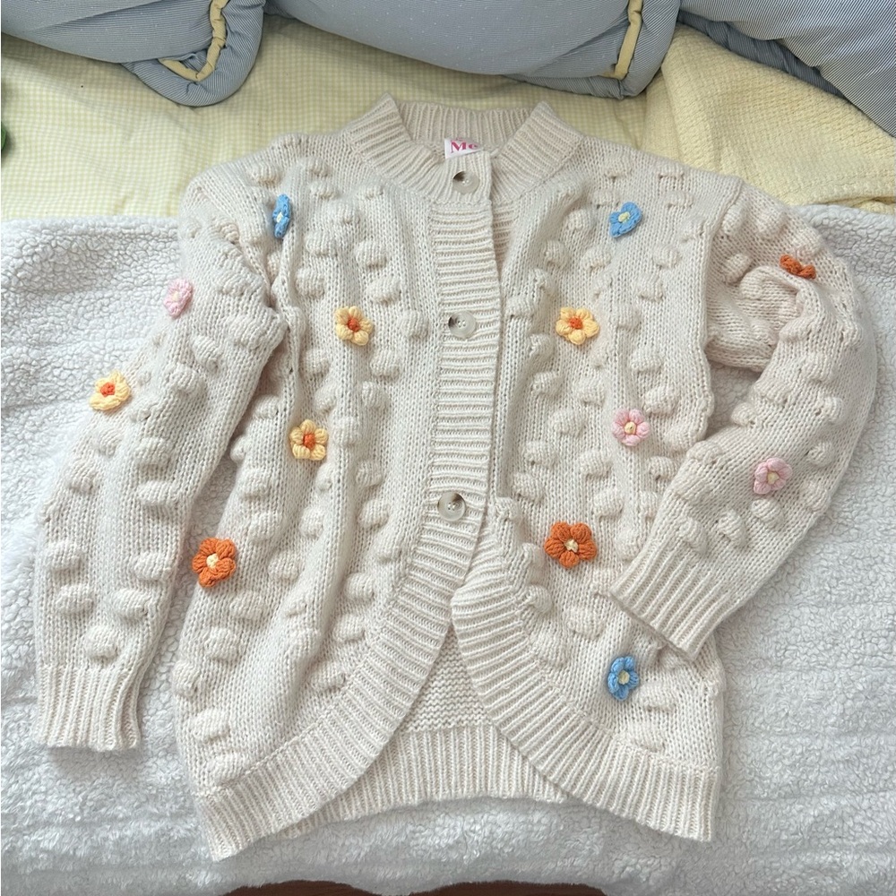 Floral Embellished Cream cardigan size M